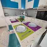Makai Apartment *